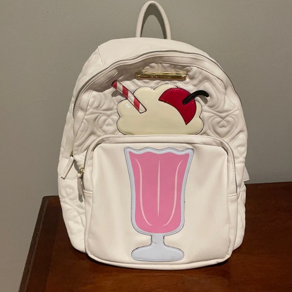 White milkshake Betsey Johnson backpack - Picture 1 of 12